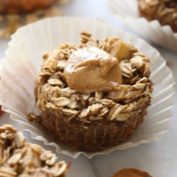 Baked Apple Oatmeal Cups